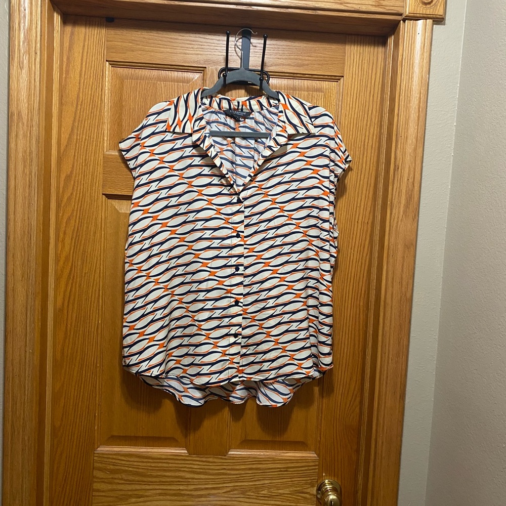 Liverpool Short Sleeve Button Front Blouse in White, Navy & Orange